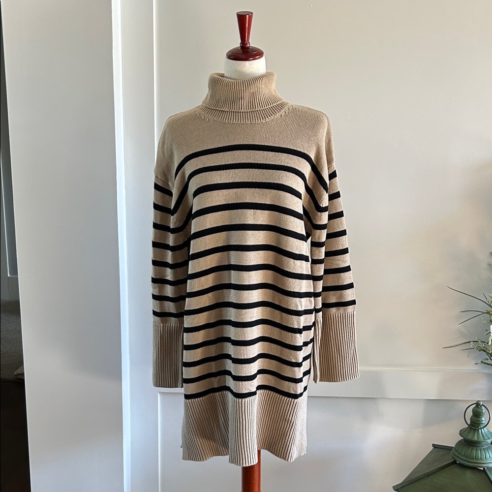 NWOT GAP Black and Tan Striped Sweater Dress